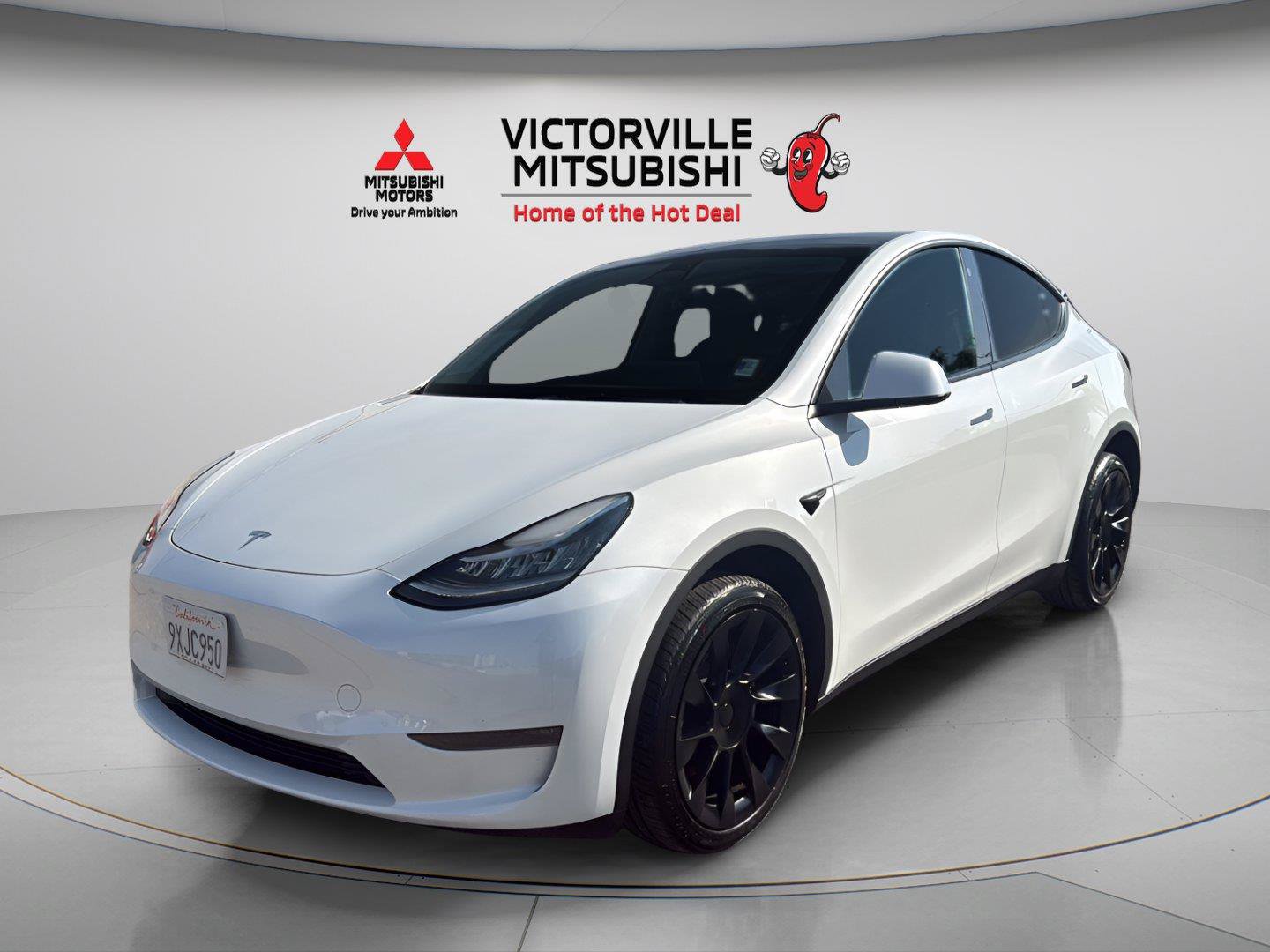 Used 2023 Tesla Model Y Long Range AWD/4WD image 3