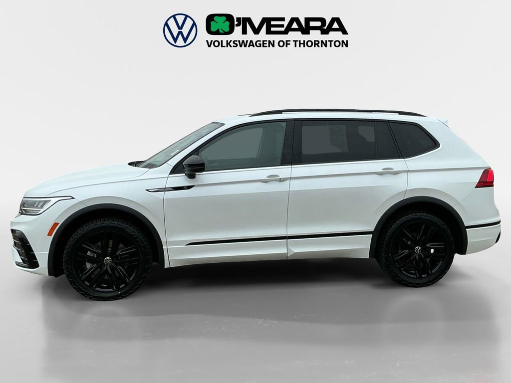 Used 2022 Volkswagen Tiguan SE R-Line AWD/4WD image 2