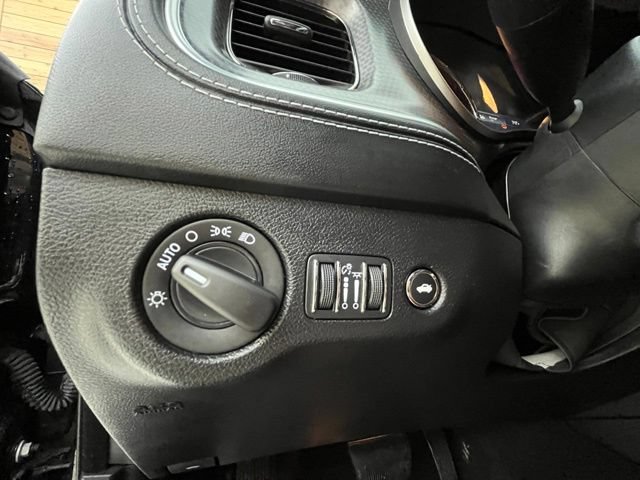 Used 2020 Dodge Charger SRT Hellcat w/ Harman/Kardon Audio Group RWD image 29