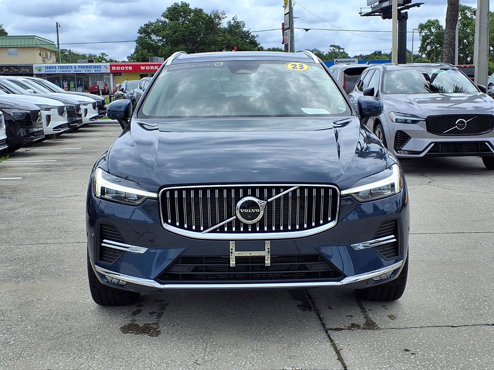 Certified 2023 Volvo XC60 B5 Ultimate w/ Climate Package AWD/4WD image 2