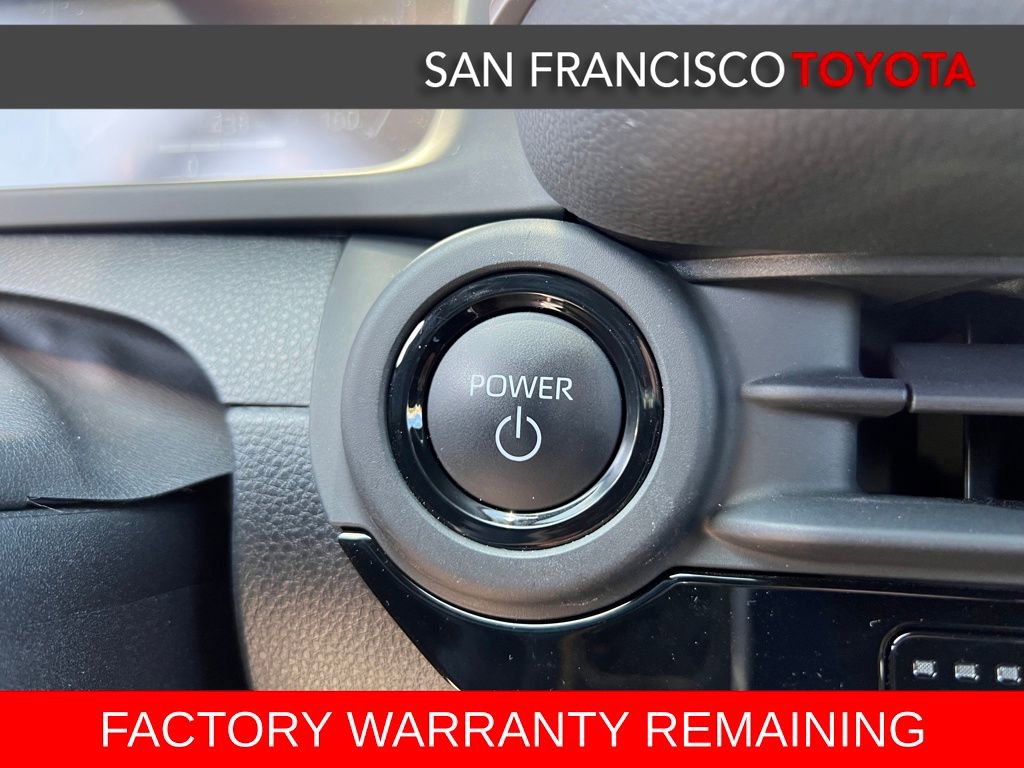 Certified 2025 Toyota Crown Signia image 26