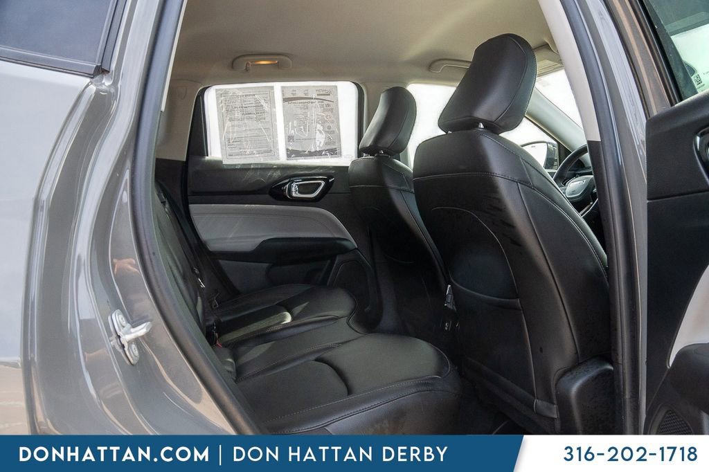 Used 2022 Jeep Compass Limited AWD/4WD image 20