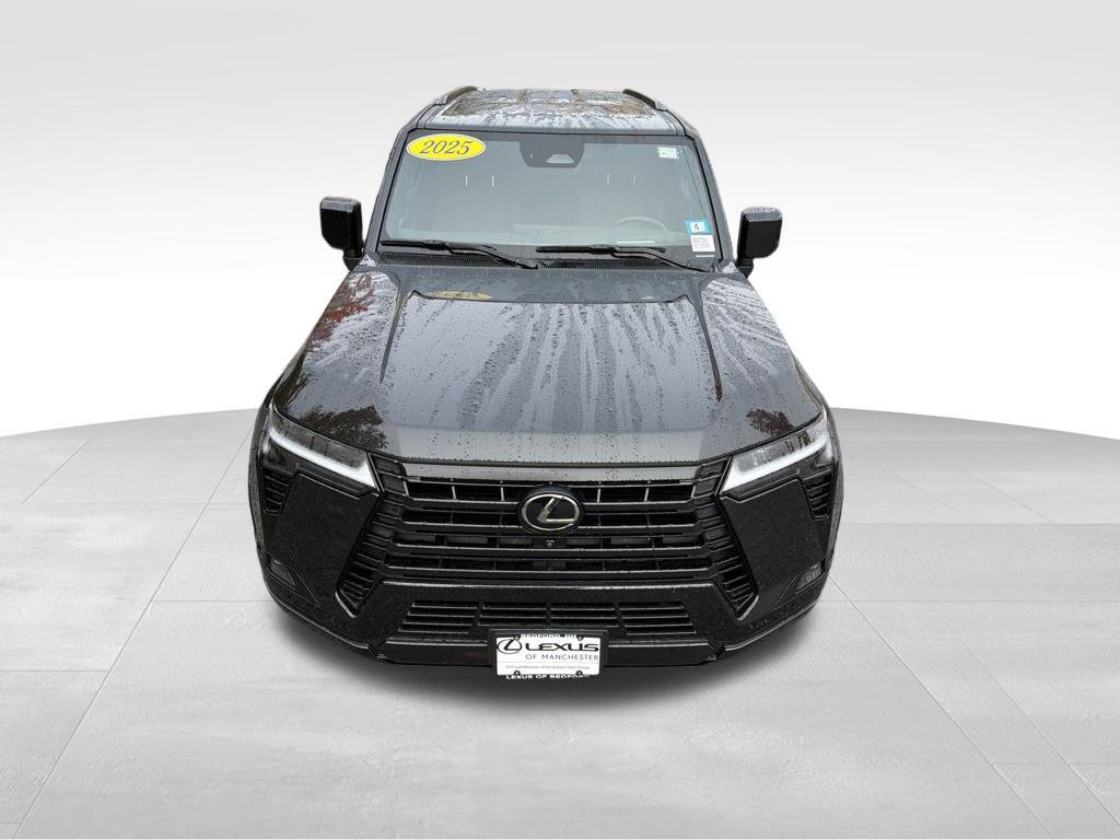 Used 2025 Lexus GX 550 AWD/4WD image 2
