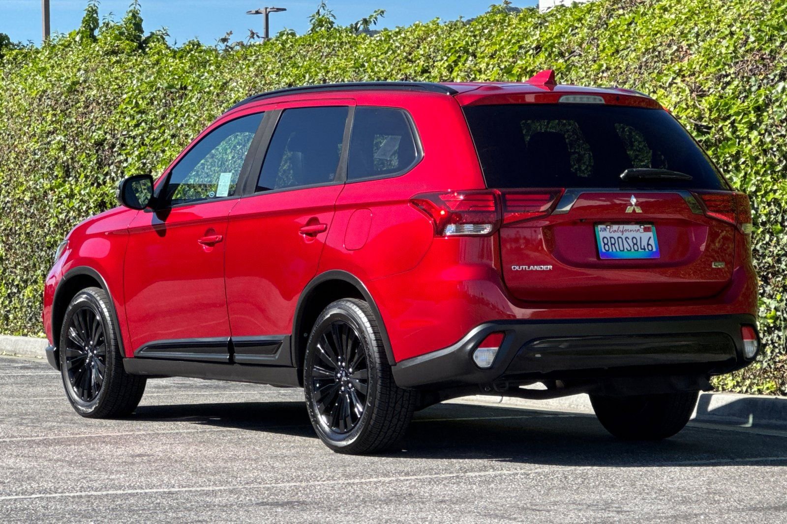 Used 2020 Mitsubishi Outlander LE image 6