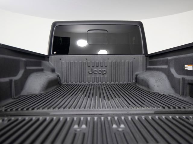Used 2023 Jeep Gladiator Rubicon w/ Cold Weather Group image 39