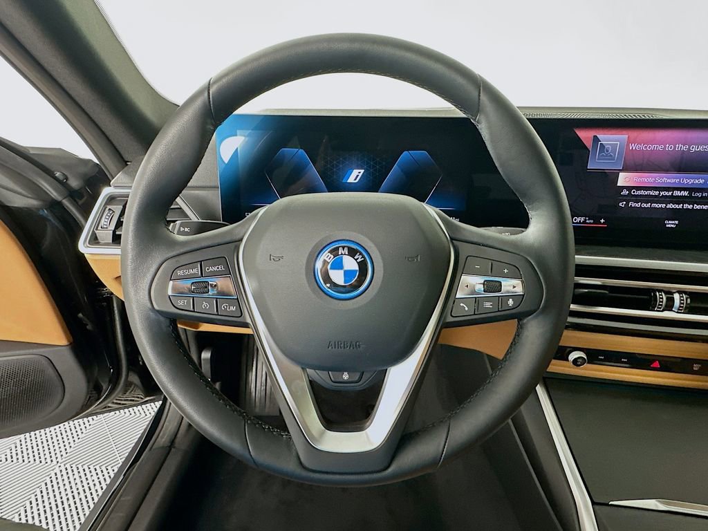 Certified 2023 BMW i4 eDrive35 w/ Premium Package image 10
