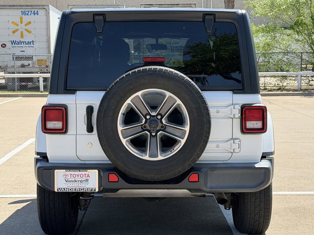 Used 2020 Jeep Wrangler Unlimited Sahara image 5