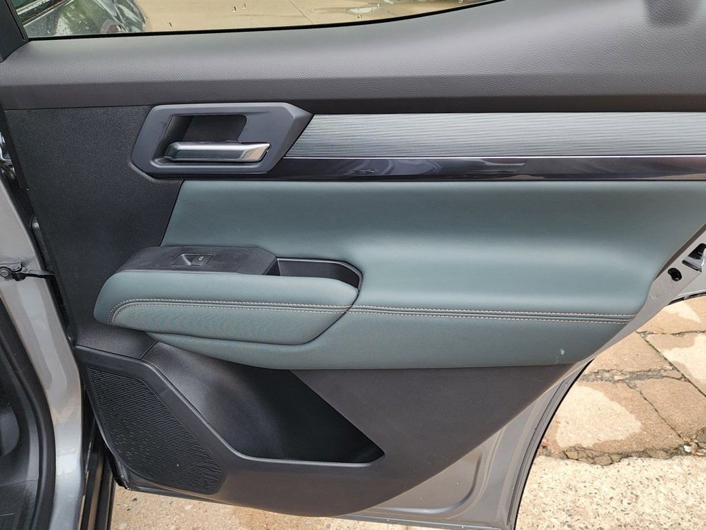 New 2026 GMC Terrain AT4 w/ Convenience Package III image 41