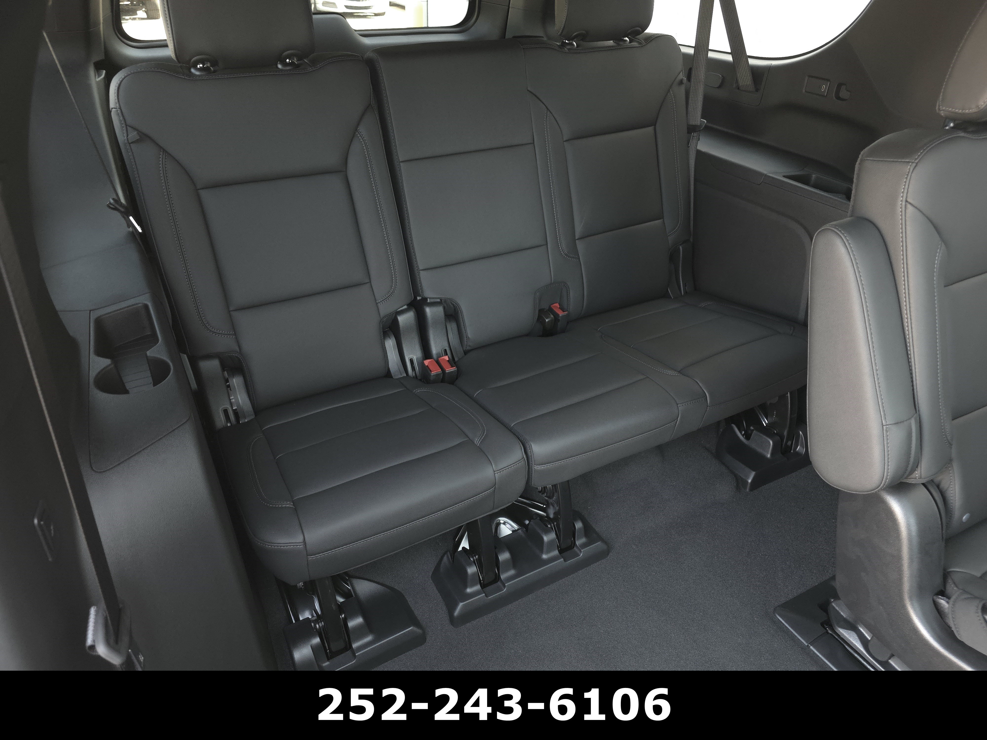 Used 2025 Chevrolet Suburban Z71 w/ Z71 Off-Road Package AWD/4WD image 43