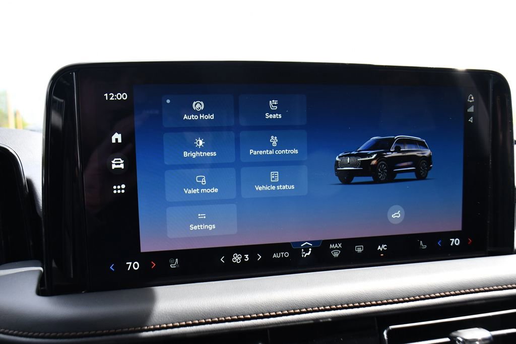 New 2026 Lincoln Aviator AWD image 33