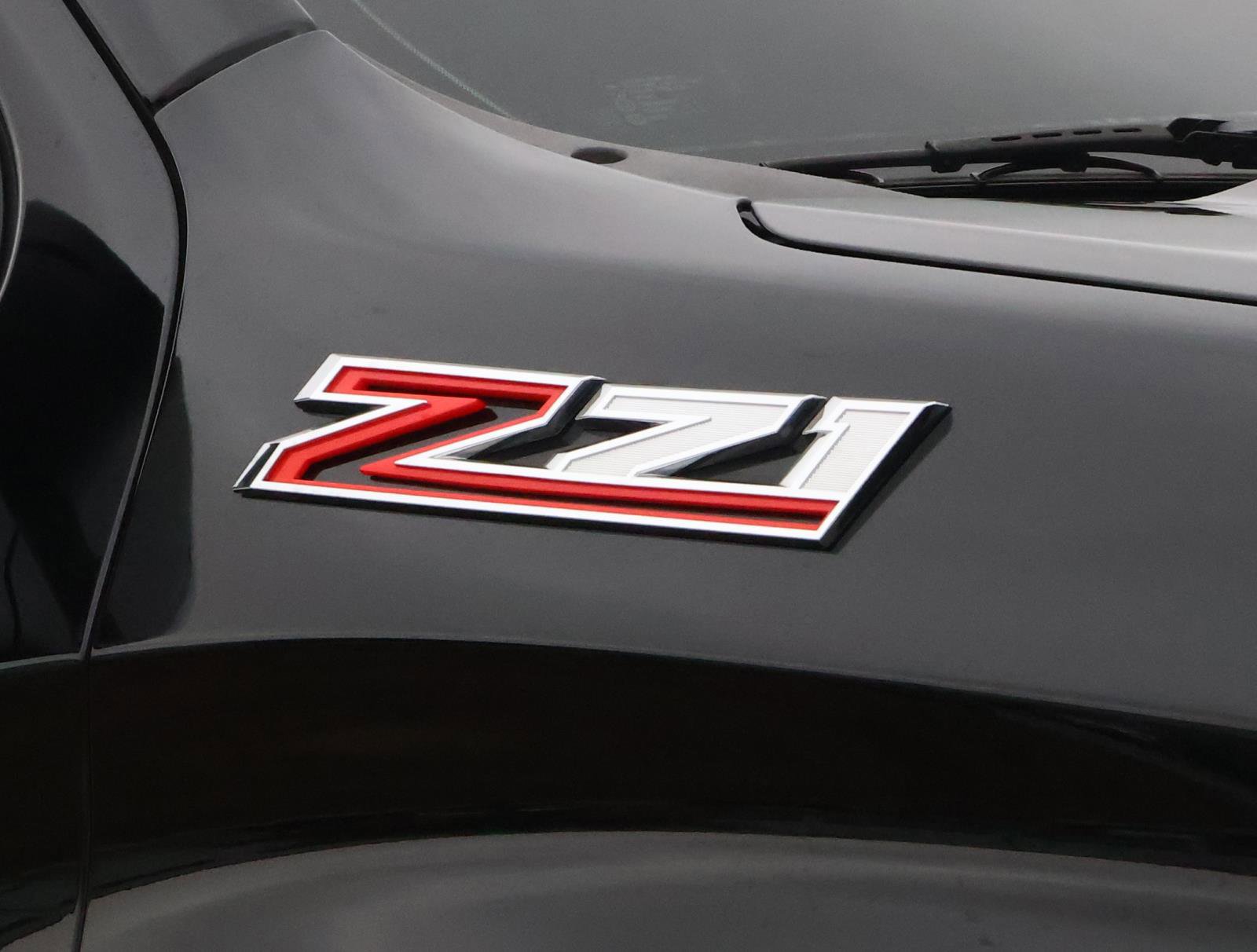 Used 2025 Chevrolet Silverado 1500 LT Trail Boss w/ Convenience Package II image 8