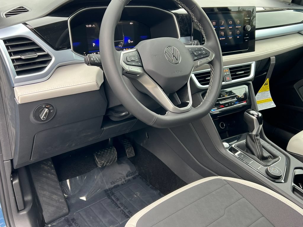 New 2026 Volkswagen Taos SE AWD/4WD image 16