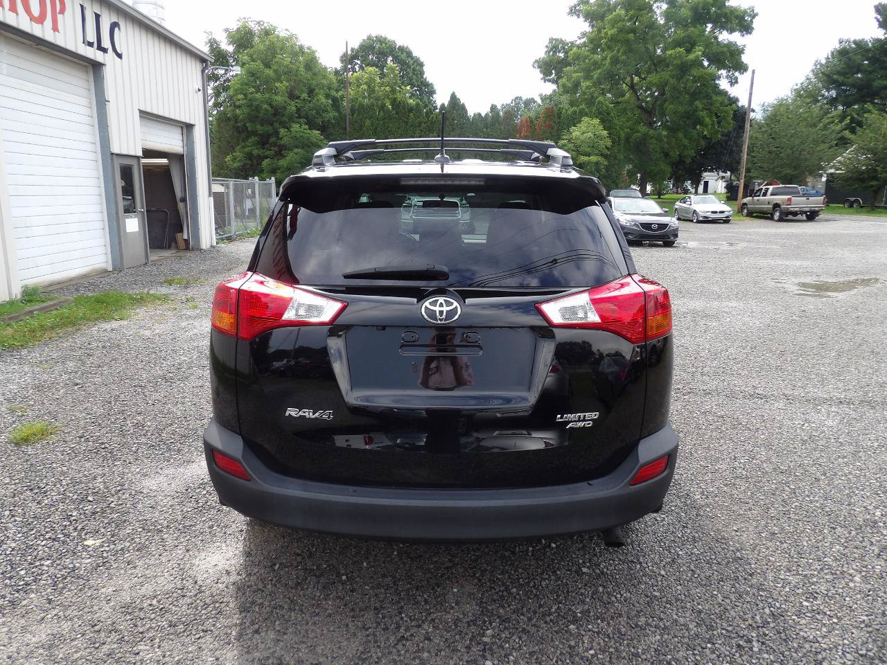 Used 2014 Toyota RAV4 Limited AWD/4WD image 4