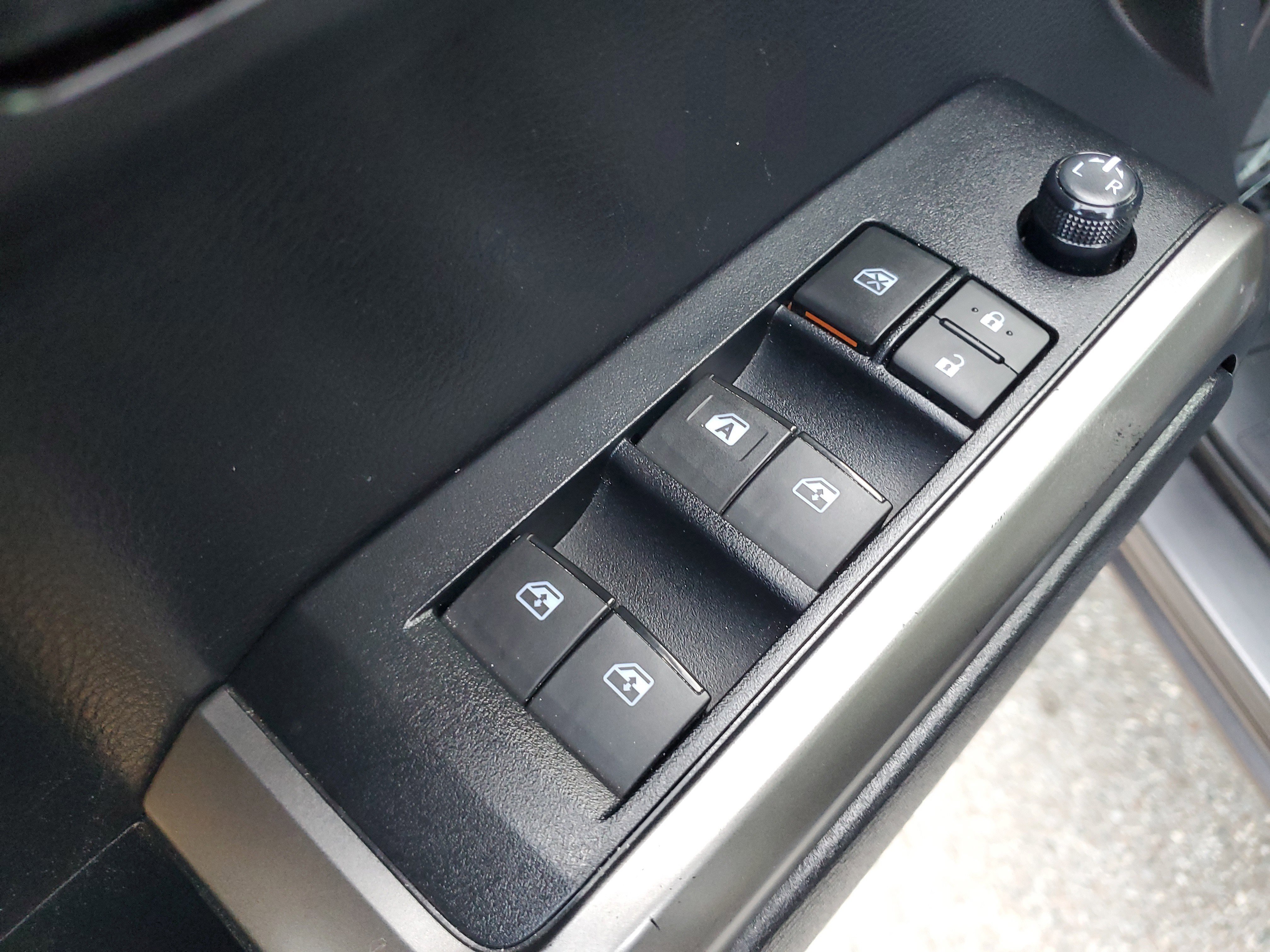 Used 2021 Toyota Tacoma SR5 image 18