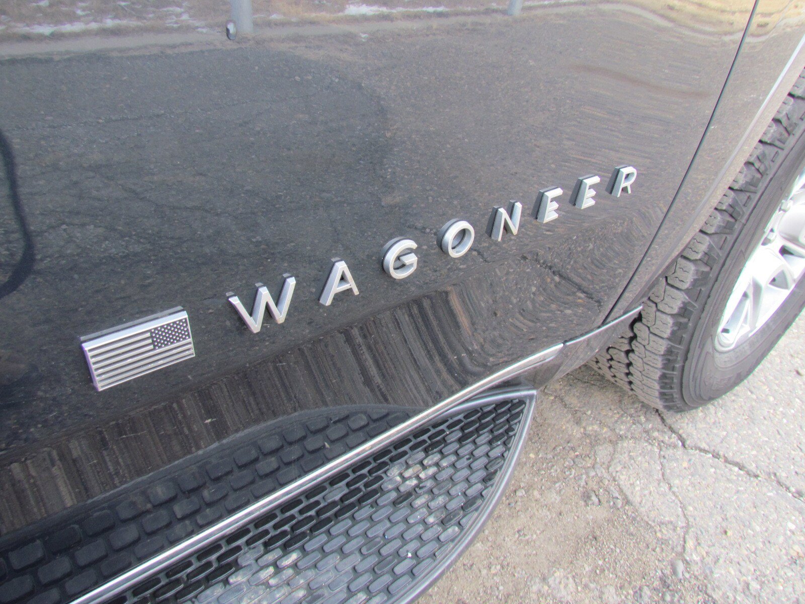 Used 2022 Jeep Wagoneer Series I AWD/4WD image 8