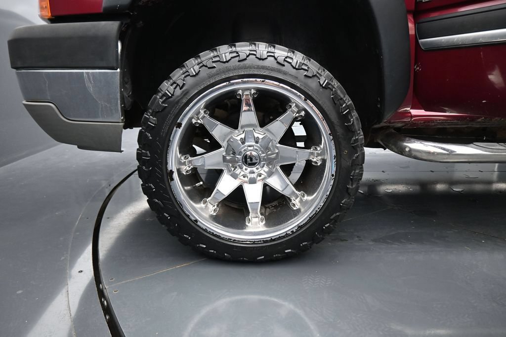 Used 2005 Chevrolet Silverado 2500 LT w/ Heavy-Duty Power Package AWD/4WD image 25