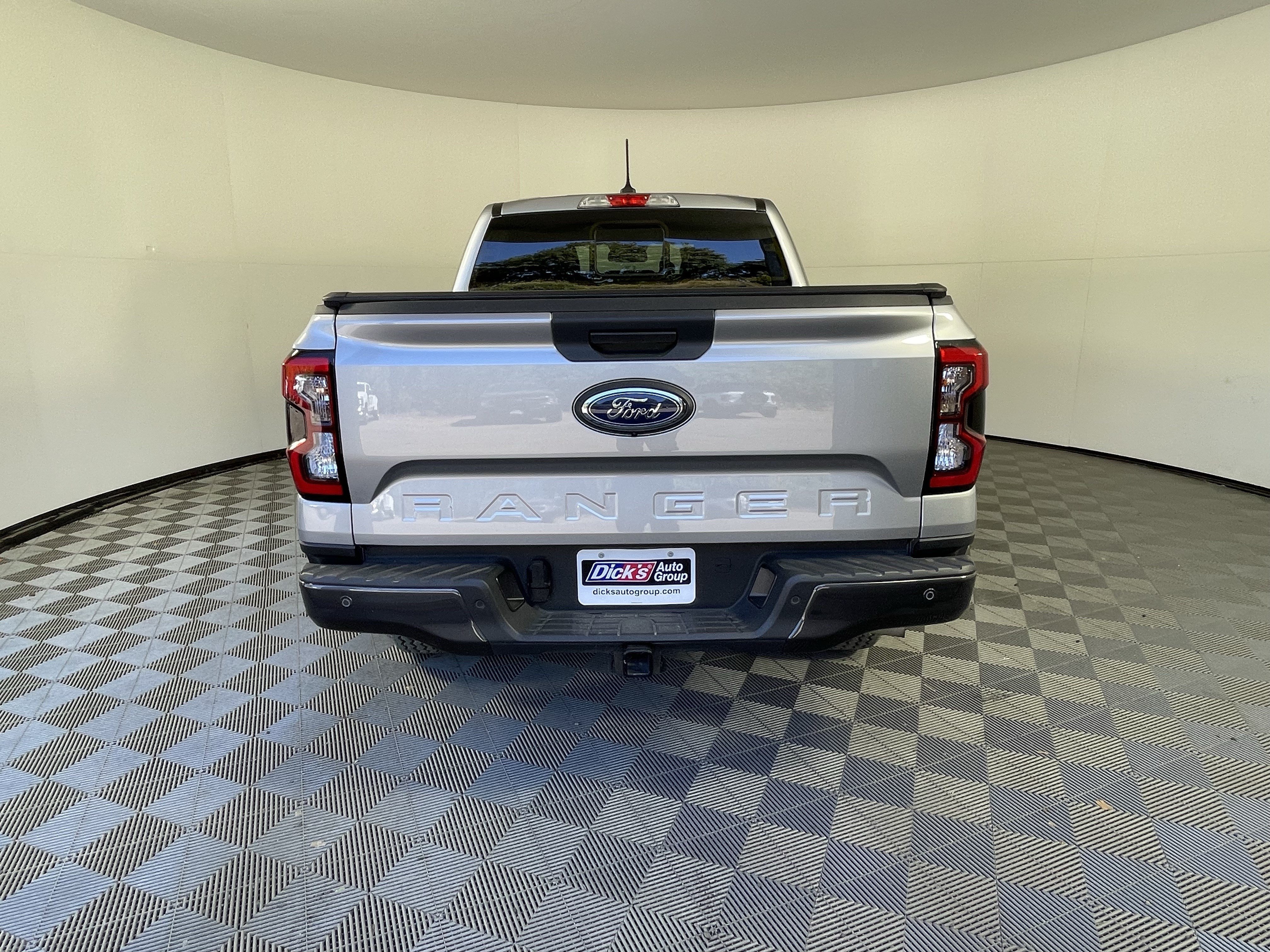 Used 2024 Ford Ranger XLT w/ FX4 Off-Road Package AWD/4WD image 4