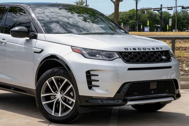Used 2026 Land Rover Discovery Sport Landmark AWD/4WD image 9