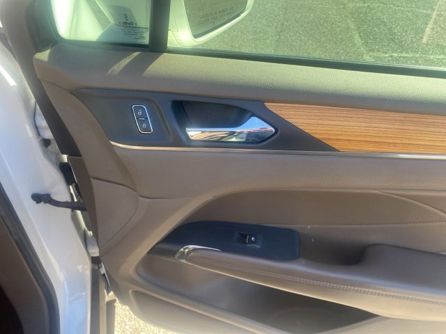 Used 2015 Lincoln MKC AWD w/ Equipment Group 102A Reserve image 27