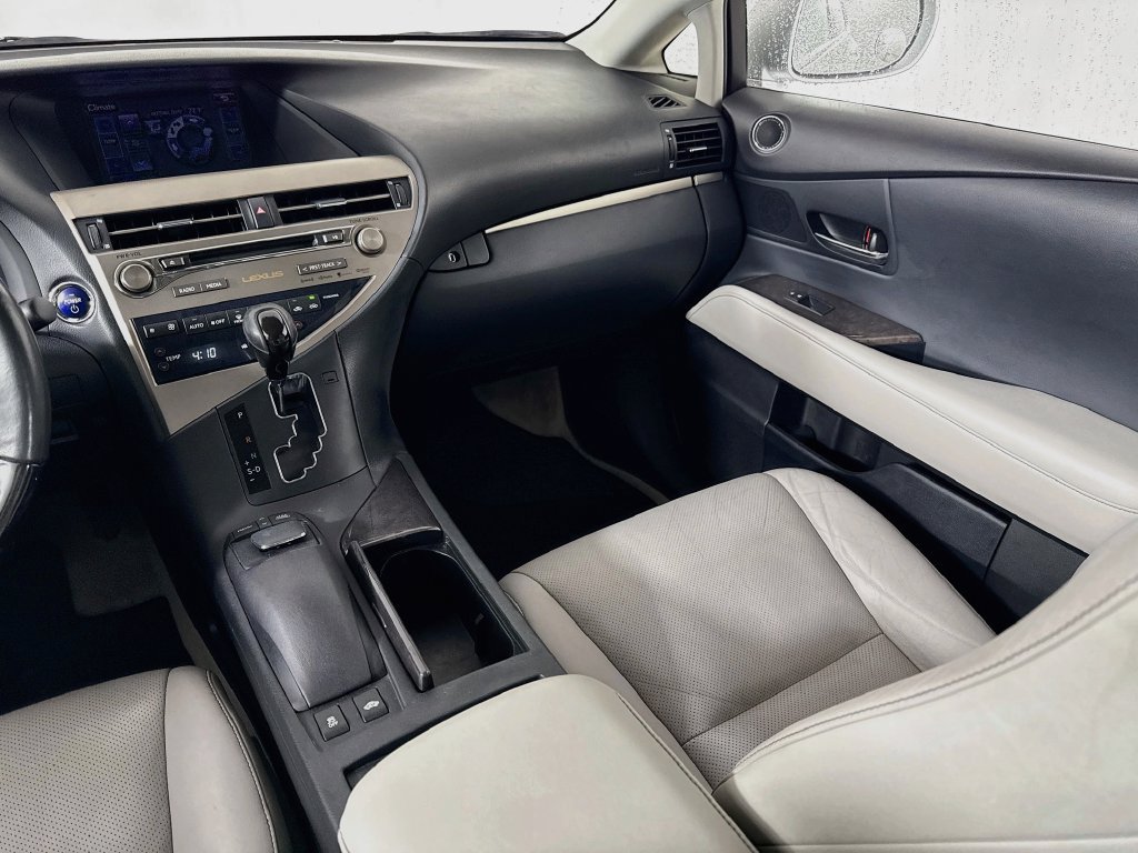 Used 2014 Lexus RX 450h FWD image 25