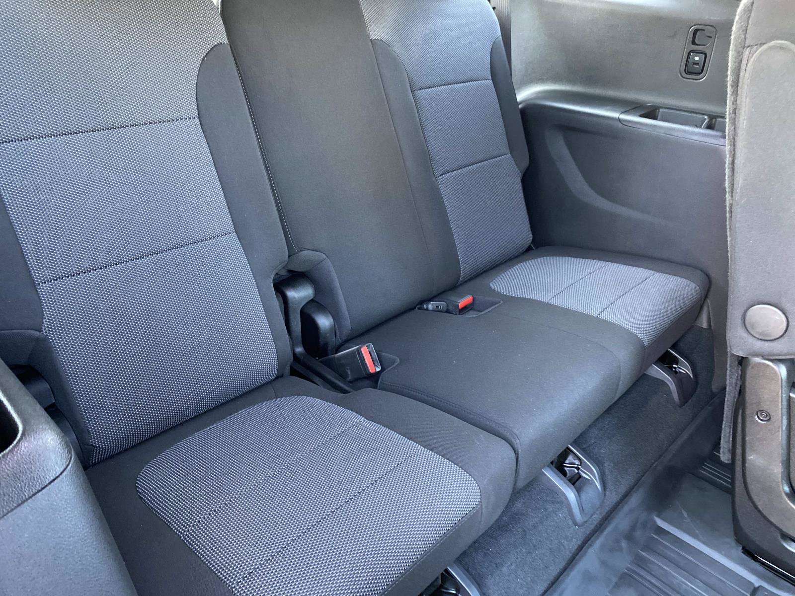 Used 2022 Chevrolet Traverse LT w/ LPO, Floor Liner Package image 23