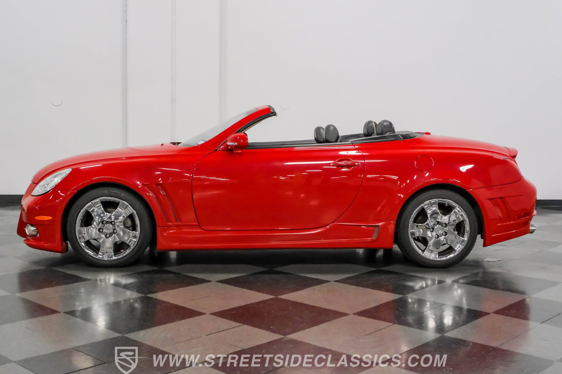 Used 2002 Lexus SC 430 Convertible image 2