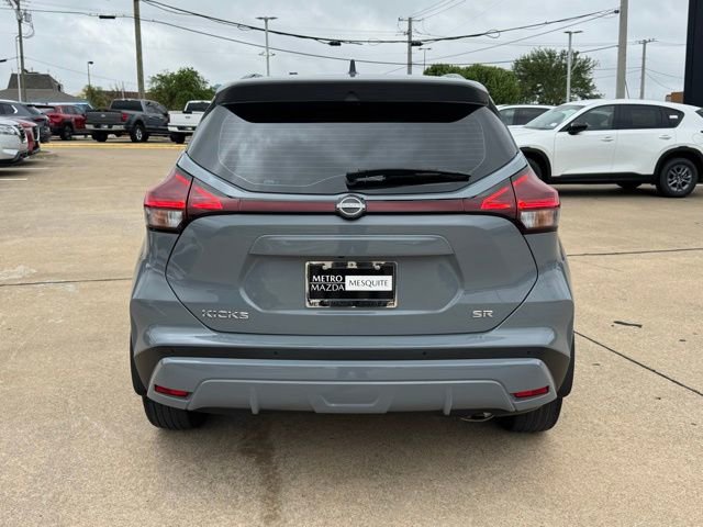 Used 2023 Nissan Kicks SR w/ SR Premium Package image 5