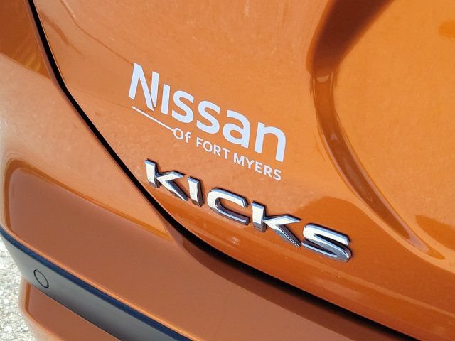 Certified 2021 Nissan Kicks SV w/ Exterior Package FWD image 11