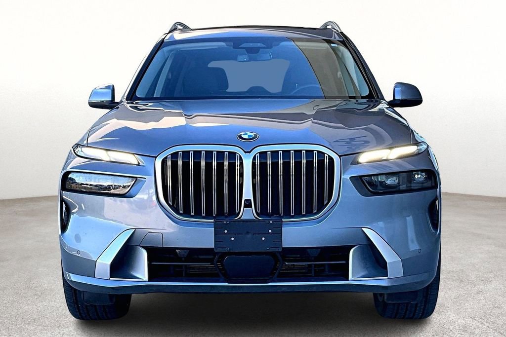 Used 2024 BMW X7 xDrive40i image 5