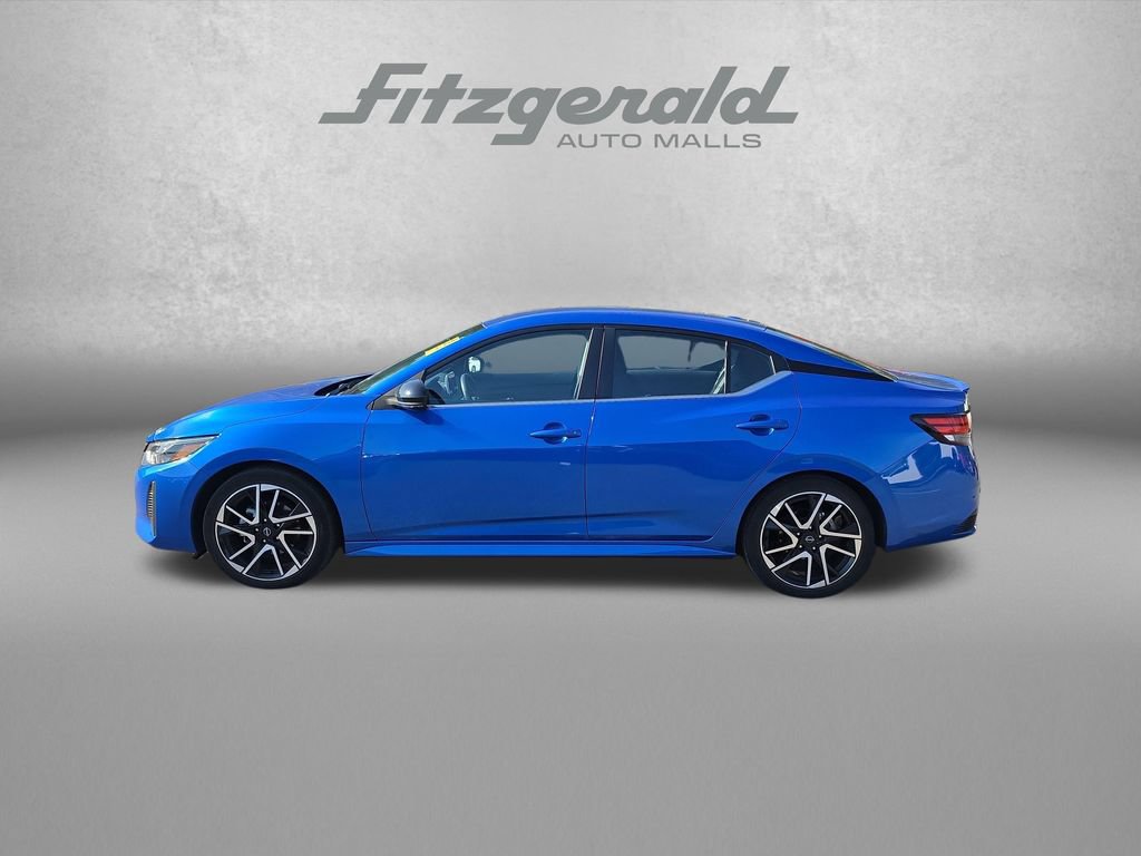 Used 2025 Nissan Sentra SR FWD image 5