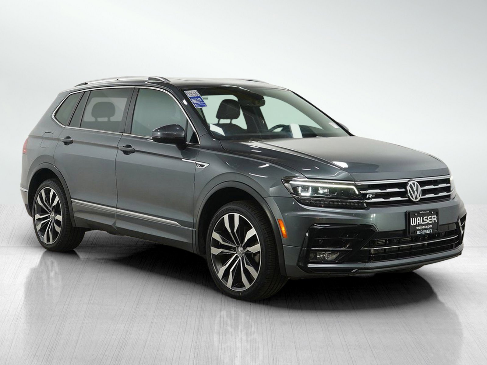 Used 2020 Volkswagen Tiguan SEL Premium R-Line image 7