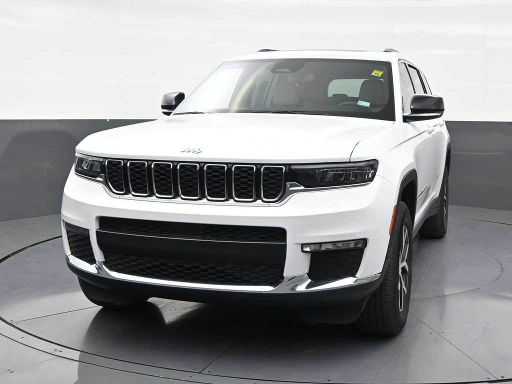 Used 2023 Jeep Grand Cherokee L Limited w/ Luxury Tech Group II AWD/4WD image 8