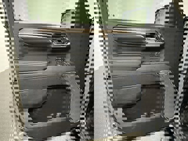 Certified 2025 Chevrolet Silverado 1500 High Country image 23