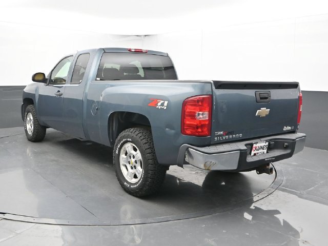 Used 2009 Chevrolet Silverado 1500 LT w/ Power Pack Plus AWD/4WD image 9