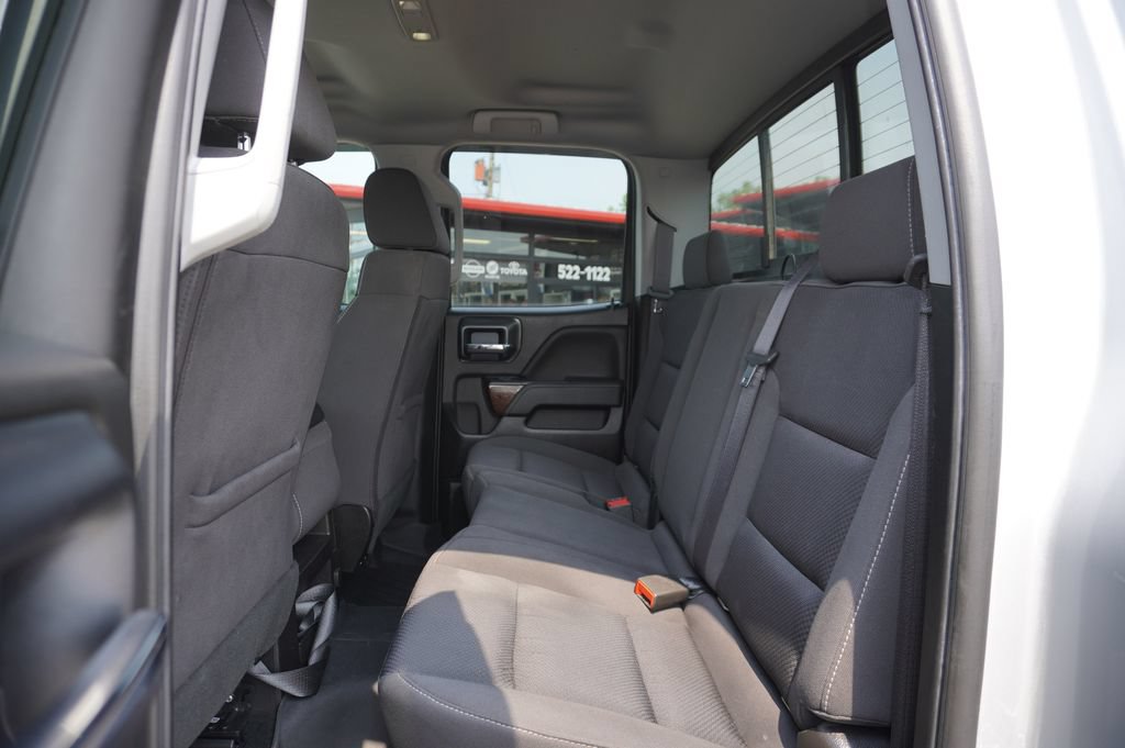 Used 2018 GMC Sierra 1500 SLE w/ SLE Value Package AWD/4WD image 26