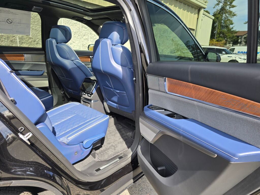 New 2026 Cadillac Vistiq Premium Luxury image 20