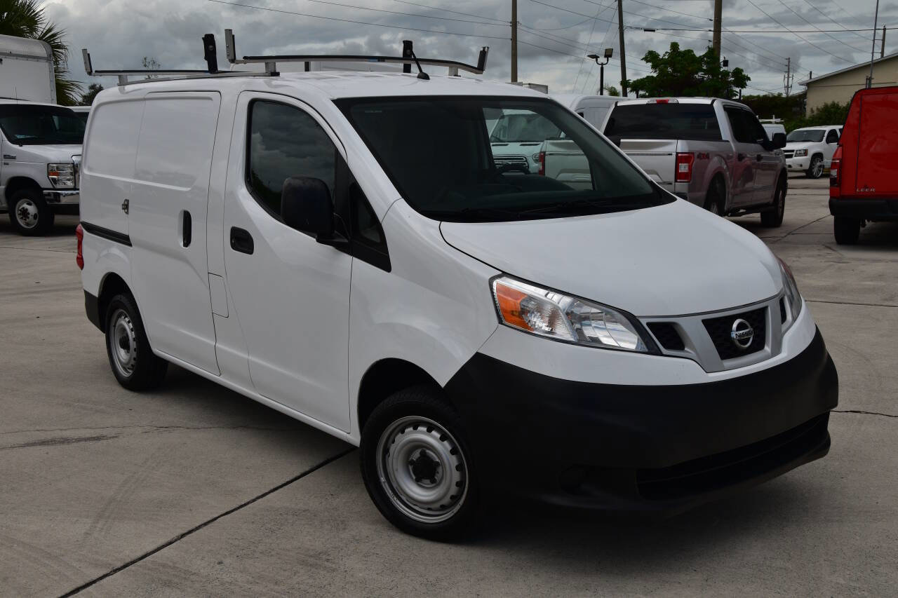 Used 2019 Nissan NV200 S w/ Cruise Control Package image 1