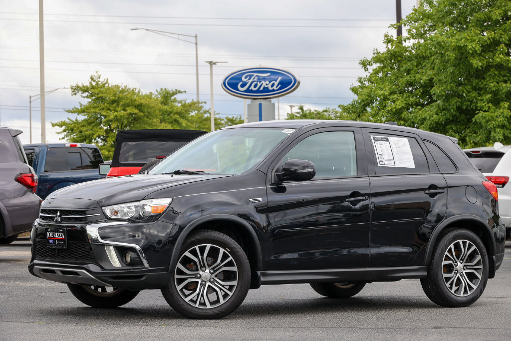 Used 2019 Mitsubishi Outlander Sport SE FWD image 2