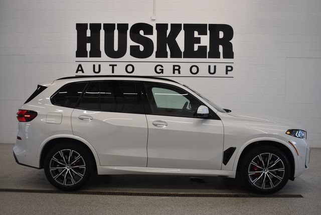 Used 2026 BMW X5 xDrive40i w/ Executive Package AWD/4WD image 2