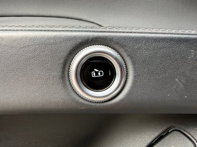 Used 2023 Maserati Grecale GT AWD/4WD image 14