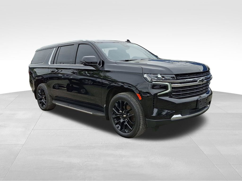 Used 2024 Chevrolet Suburban LT w/ Luxury Package AWD/4WD image 1