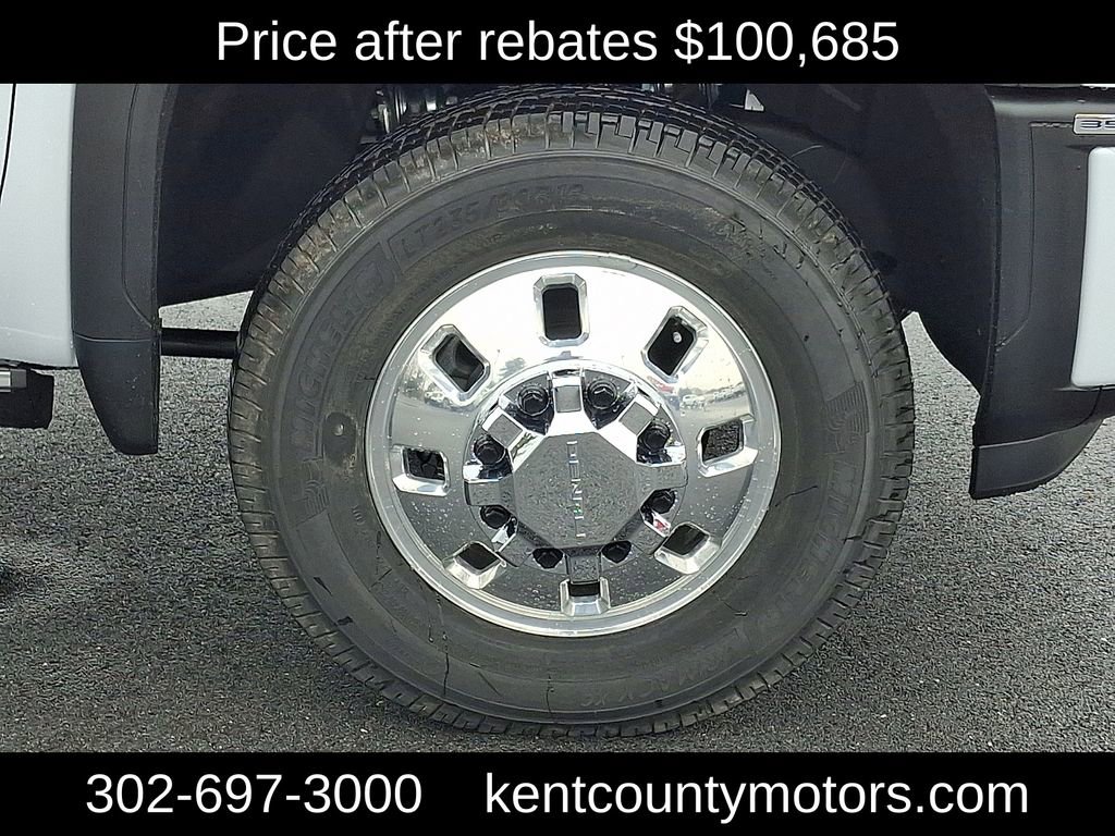 New 2026 GMC Sierra 3500 Denali Ultimate image 9