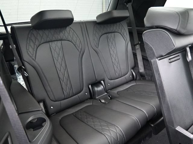 New 2026 BMW X7 M60i AWD/4WD image 23