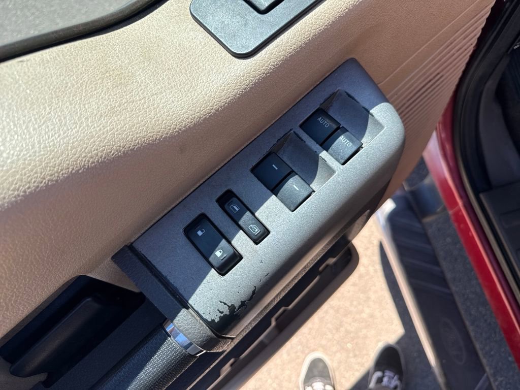 Used 2015 Ford F250 Lariat w/ Lariat Ultimate Package image 11