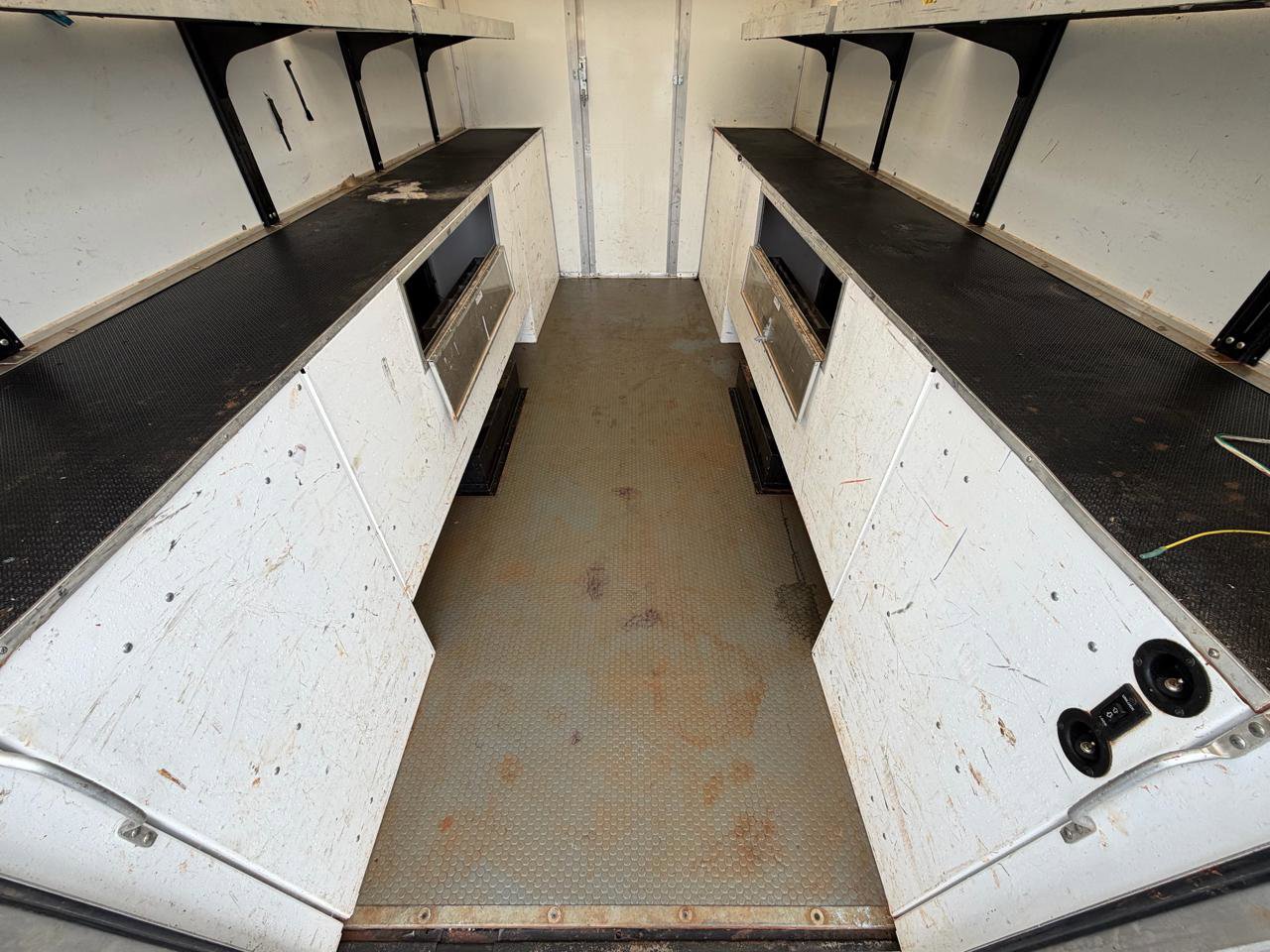 Used 2023 Ford E-450 and Econoline 450 Super Duty w/ Power Windows & Locks Group RWD image 22