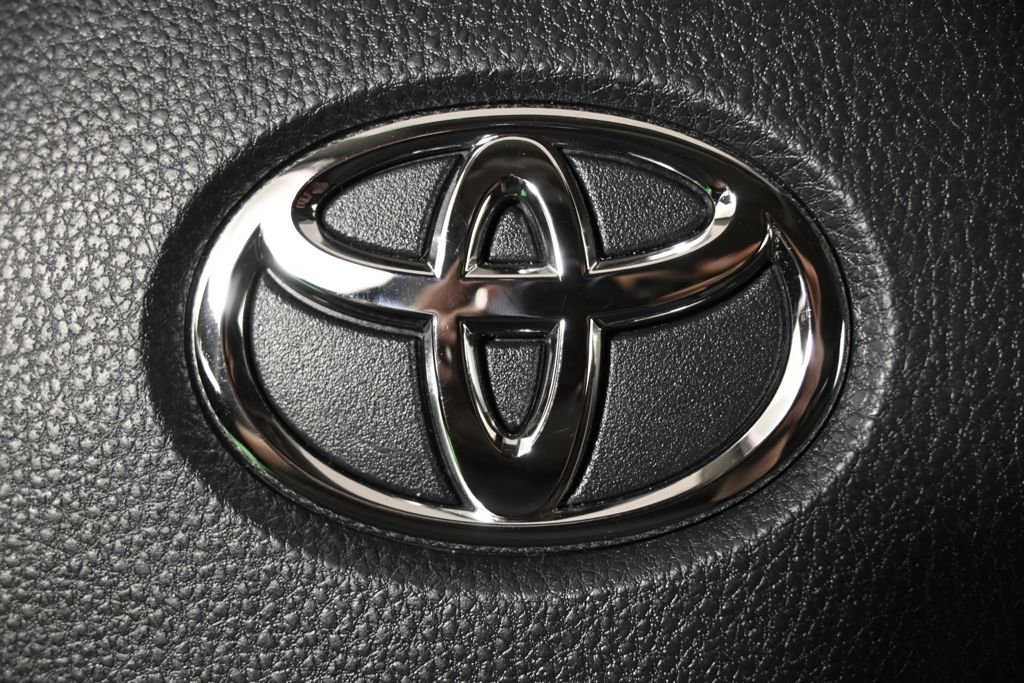 Used 2024 Toyota RAV4 XLE w/ Convenience Package AWD/4WD image 35