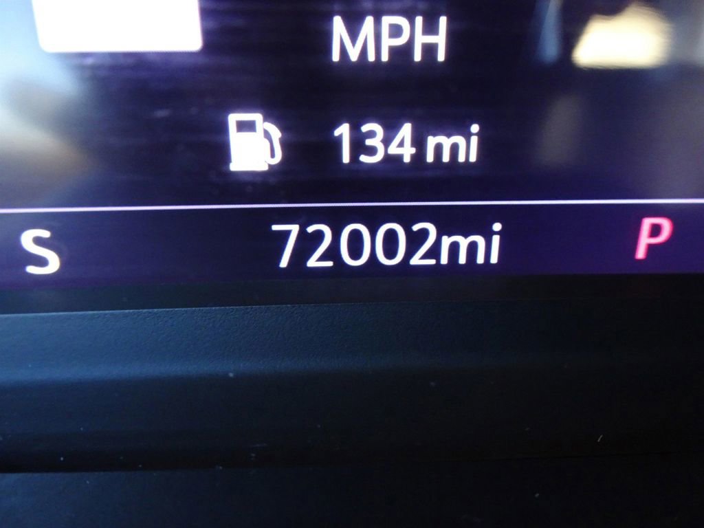 Used 2021 Chevrolet Tahoe Premier AWD/4WD image 21