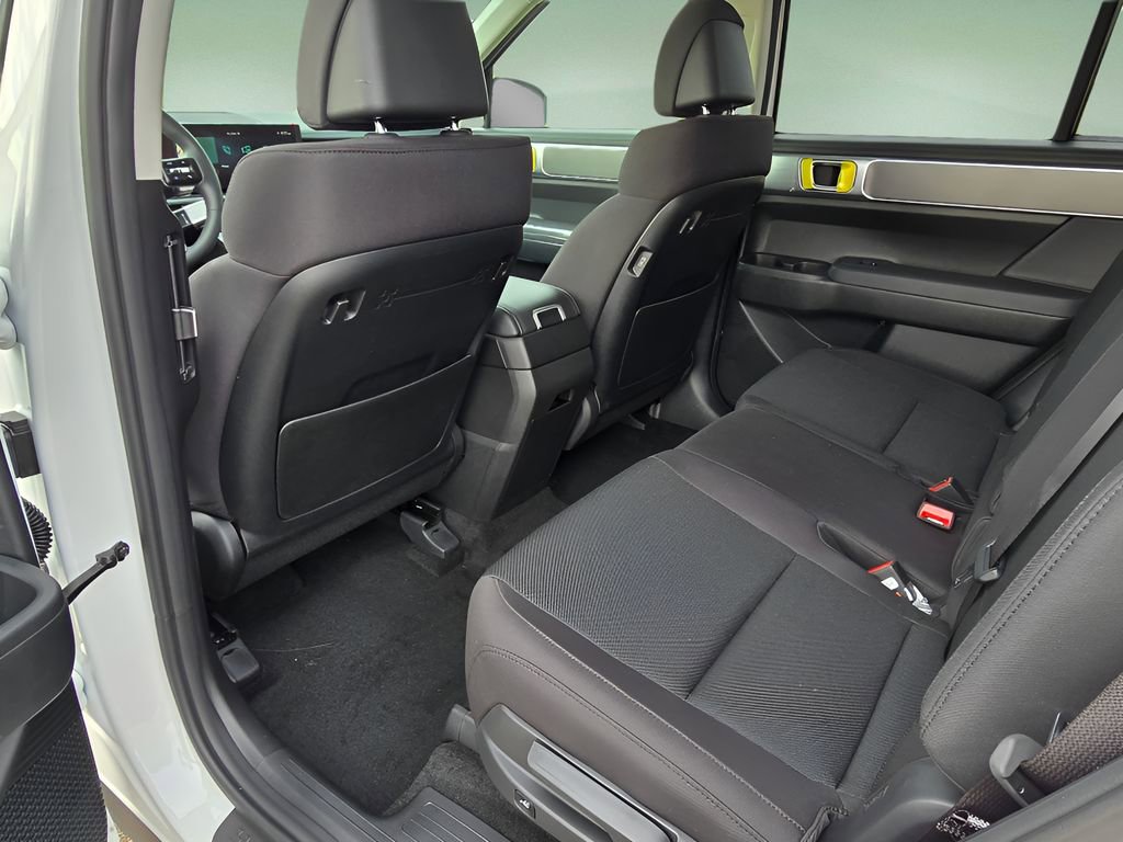 Used 2026 Hyundai Santa Fe SE image 15