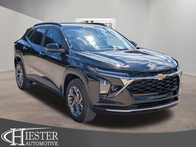 New 2026 Chevrolet Trax LT w/ Driver Confidence Package FWD image 1
