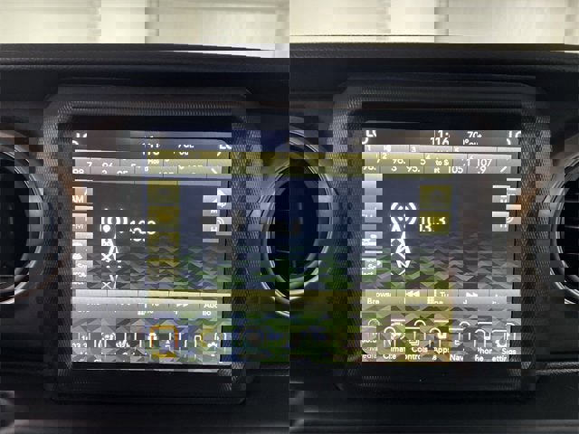 Used 2022 Jeep Gladiator Sport image 13